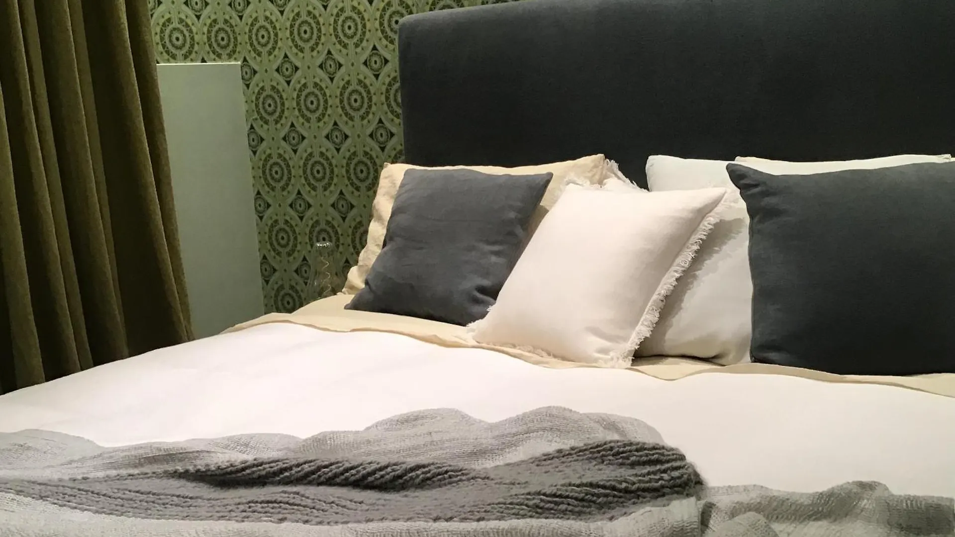 Alloggio in famiglia Cosy Stylish Private Room Along The Canal Bruges
